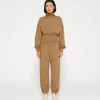 Bar jogger fleece