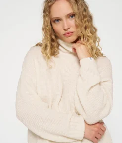 coll sweater soft knit