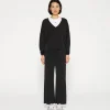 flared jogger scuba
