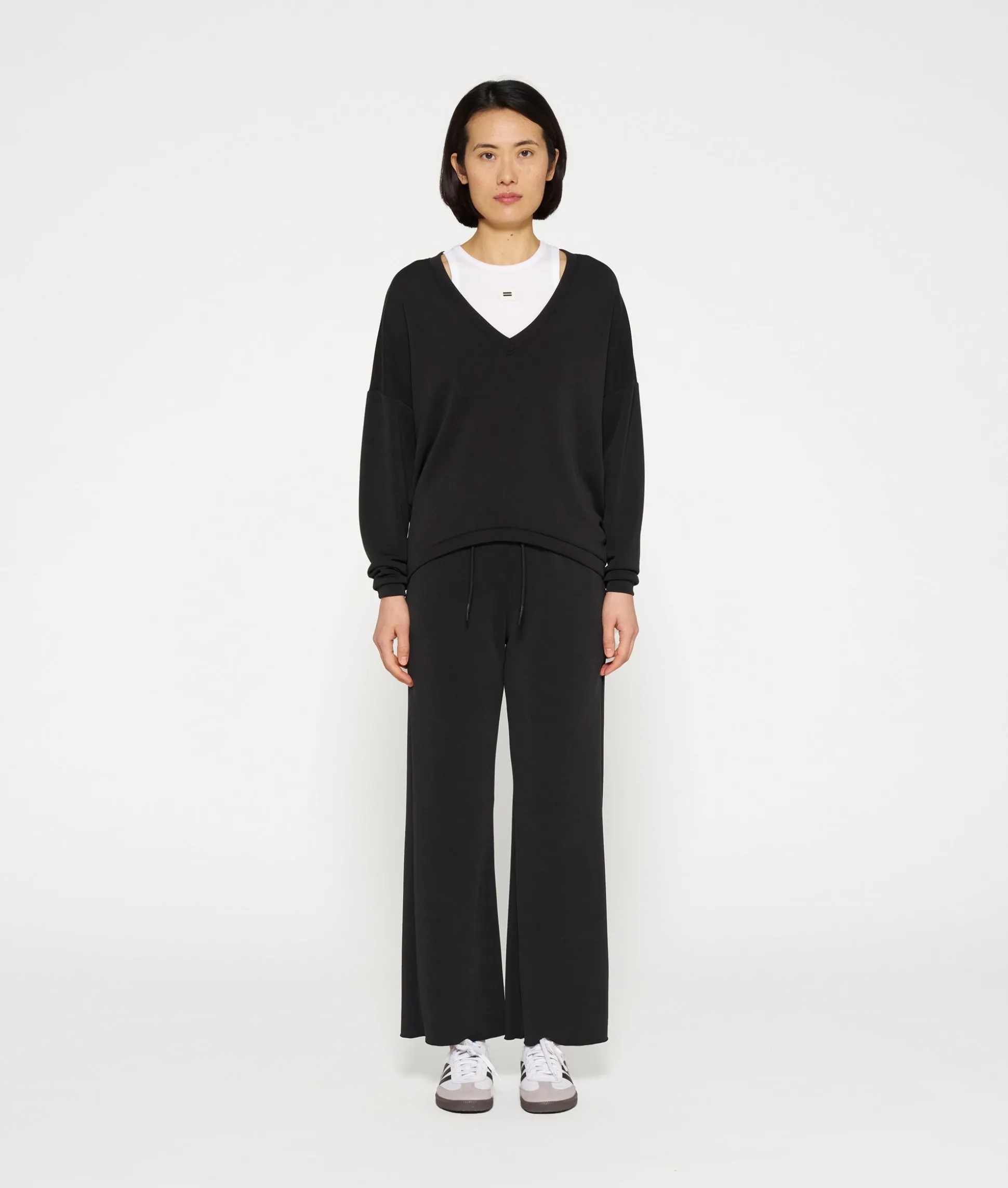 flared jogger scuba