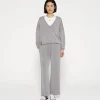 flared jogger scuba