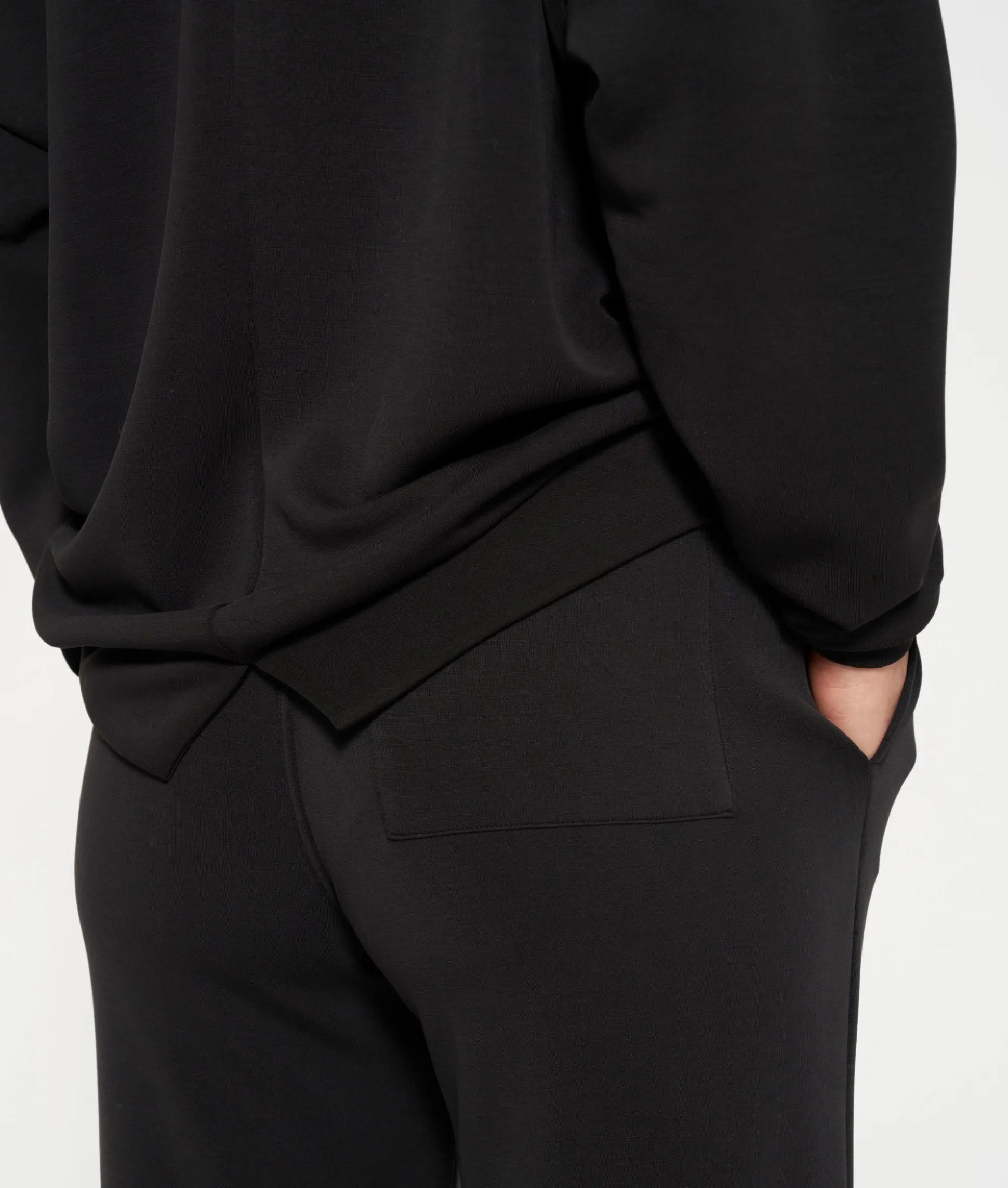flared jogger scuba