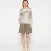 long sleeve tee stripes