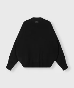 loose knit sweater