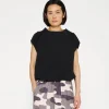 sleeveless balloon sweater