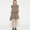 sleeveless balloon sweater