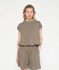 sleeveless balloon sweater