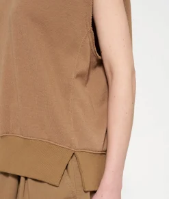 sleeveless sweater