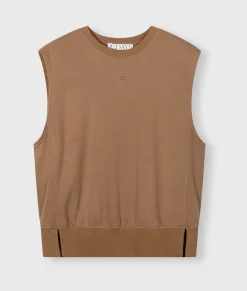 sleeveless sweater