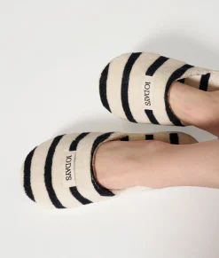 slippers stripes