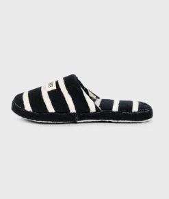 slippers stripes