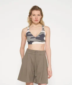 sporty bra camo
