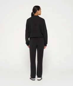 straight jogger scuba