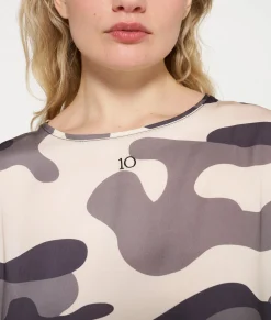 tee blouse camo