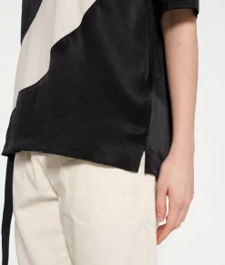 tee blouse contrast