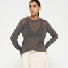 tee thin knit