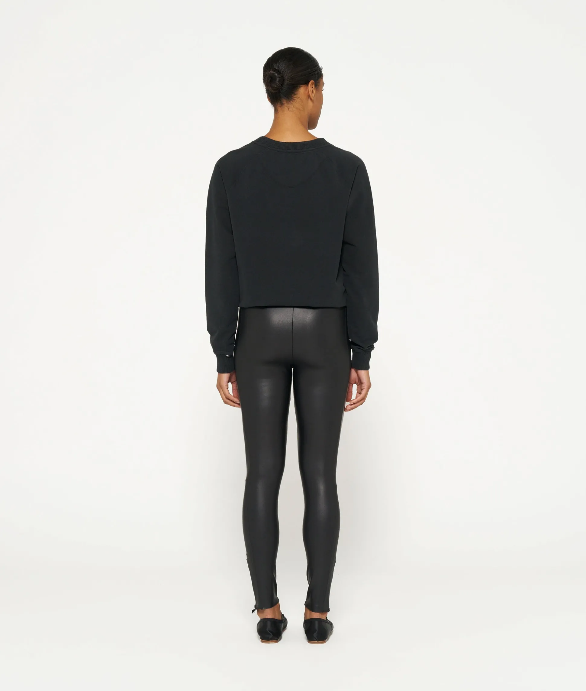 THE CREW NECK SWEATER