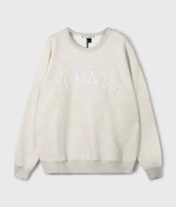 the festive statement sweater