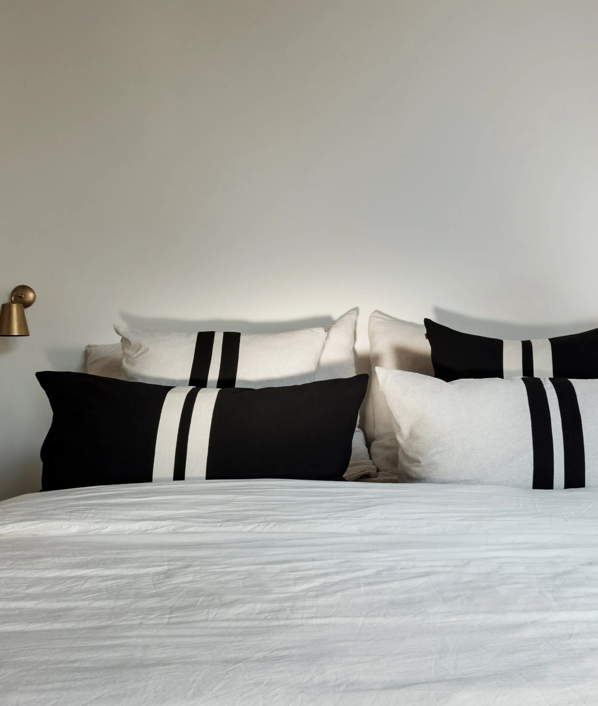 THE PILLOW COVER LONG