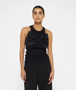 the tank top bow