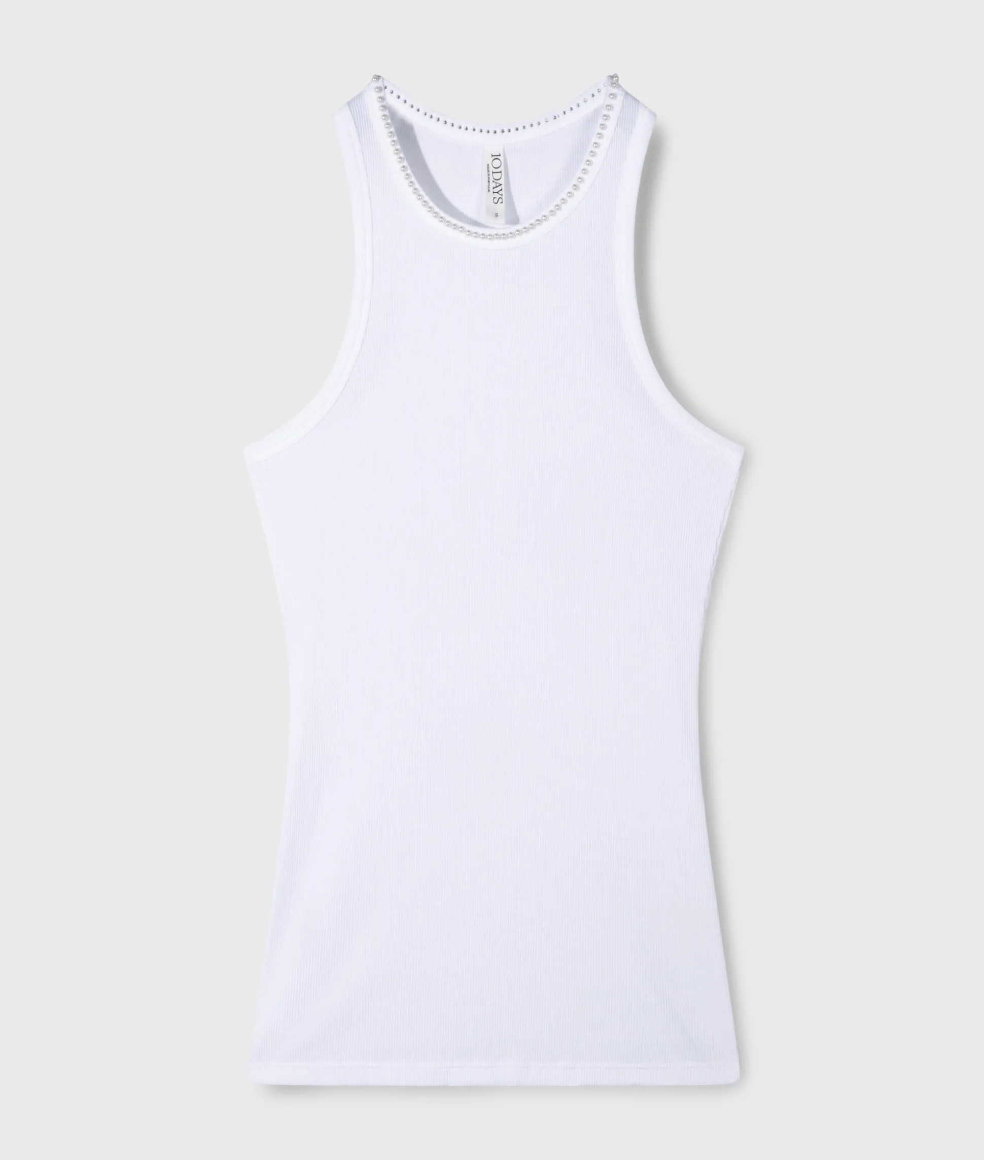 the tank top pearls