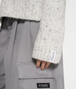 v-neck knit sweater melee