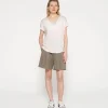 v-neck tee medal