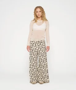 wide jogger leopard